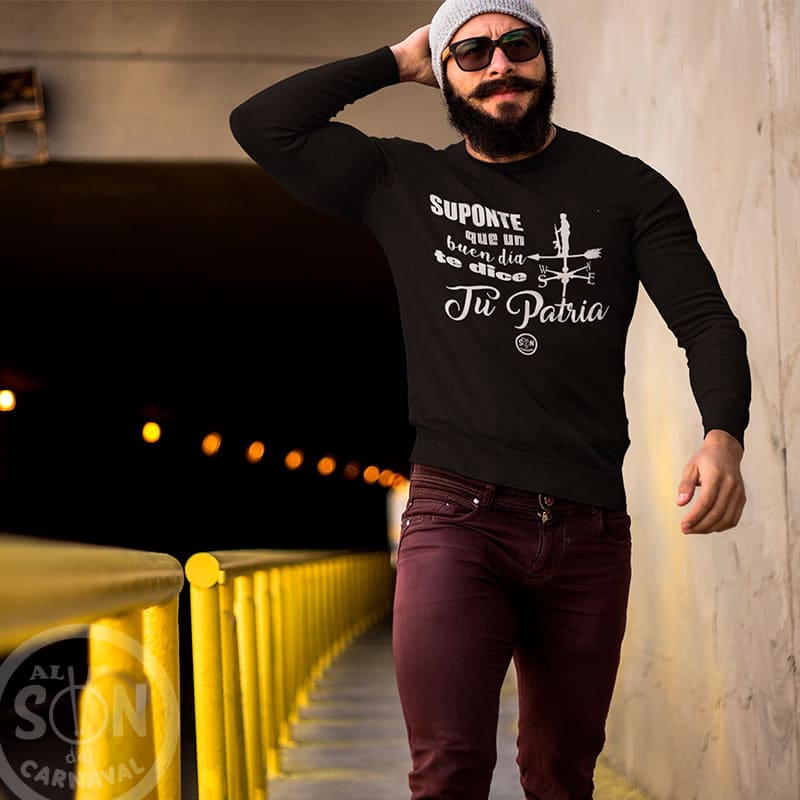 Sudadera_Suponte_que_un_buen_dia_te_dice_tu_patria_negra_sin_gorro