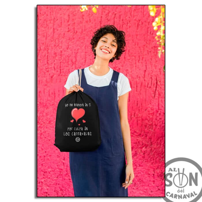 mochila saco yo me enamore de ti por culpa de los carnavales negra