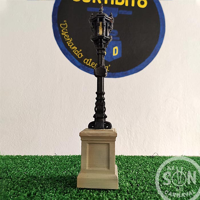 ֍ Figura La Farola de la Alameda 【 Pintado a mano 】